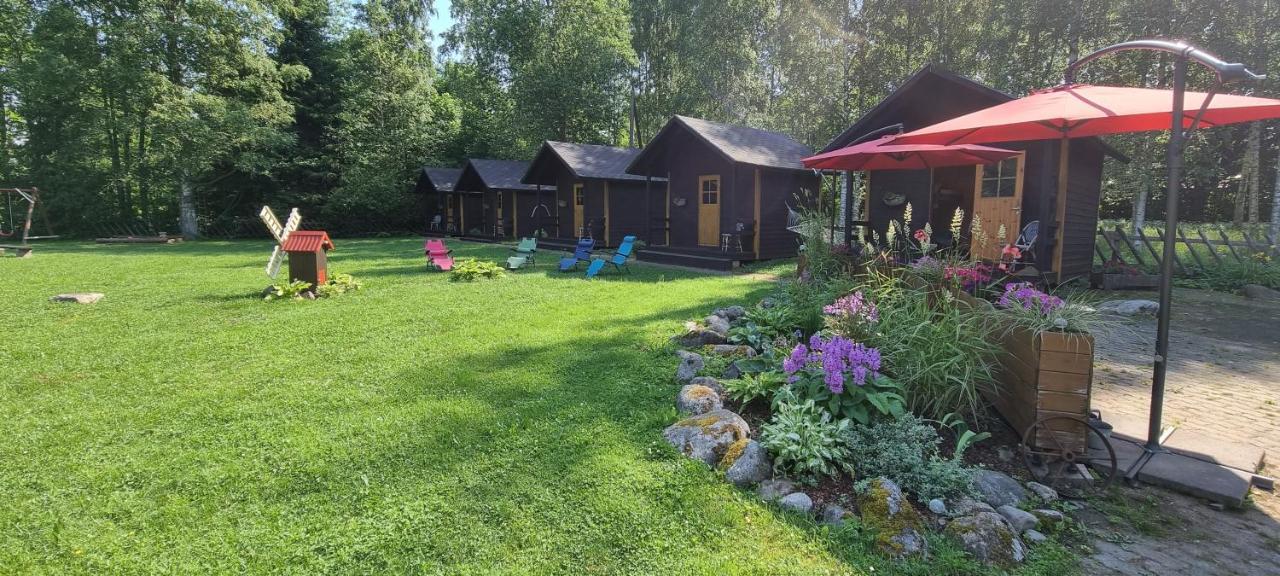 Atsikivi Puhketalu Hotel Haademeeste Exterior photo